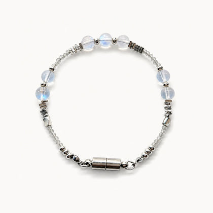 Veiled Light Trace Bracelet