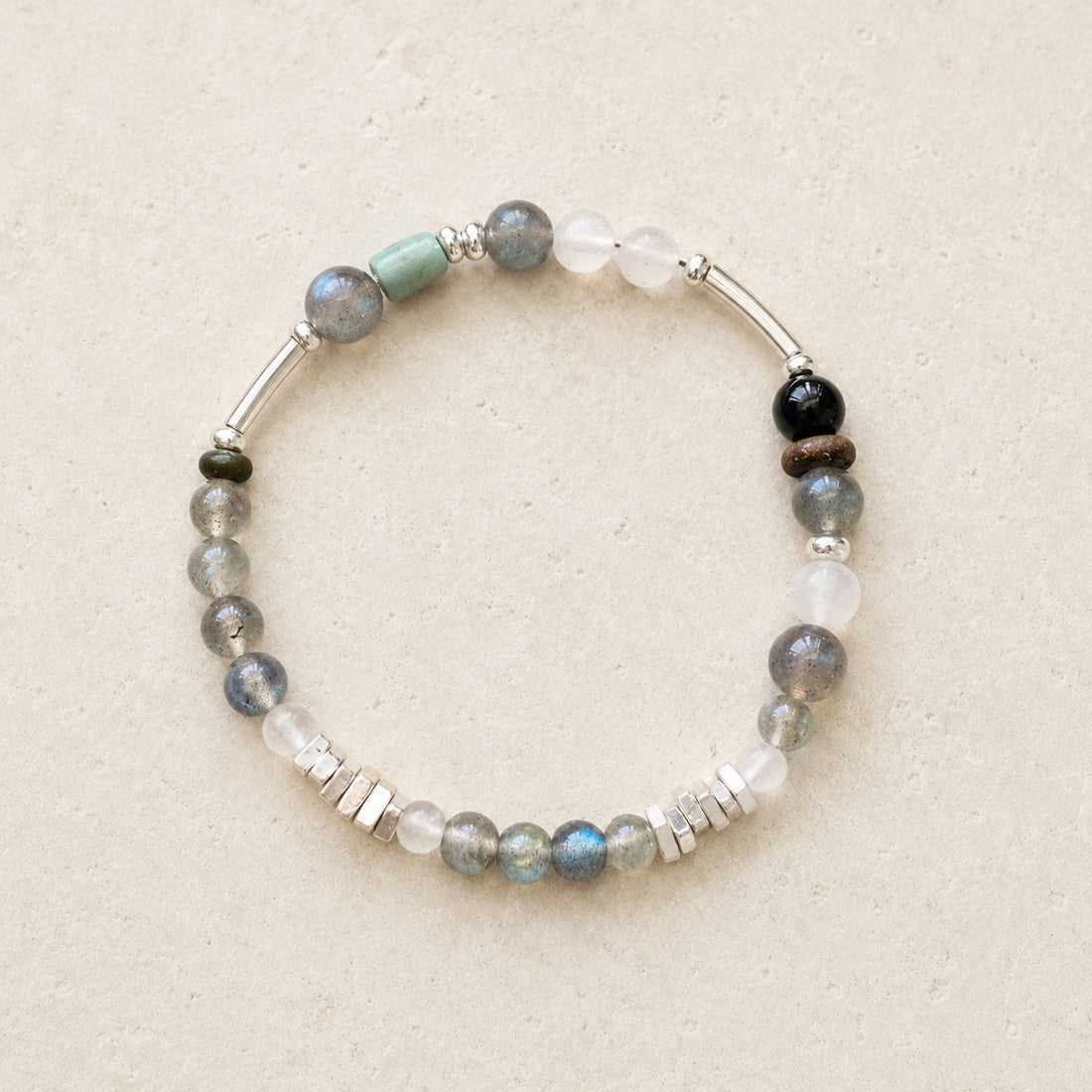 Veiled Light Trace Bracelet